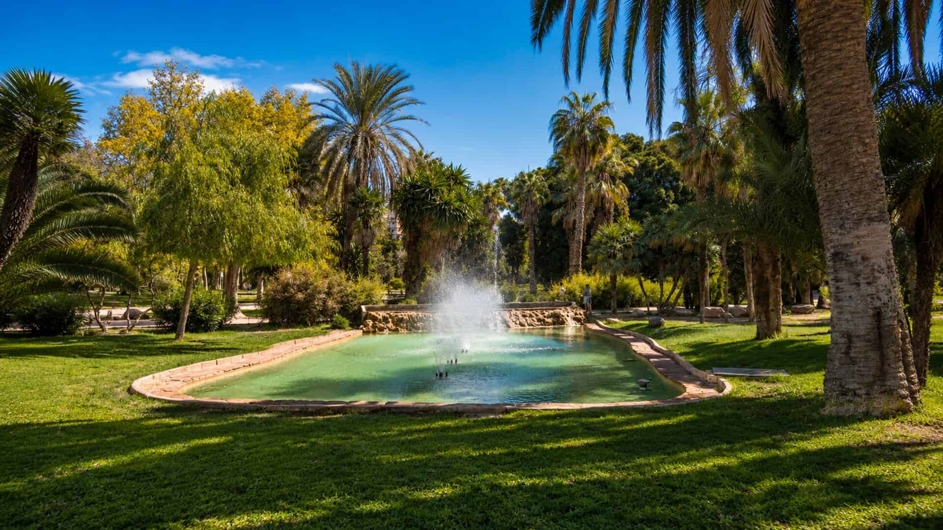 Jardins del Real, viewed from the street