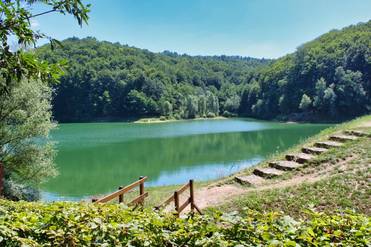 Lake Petnja