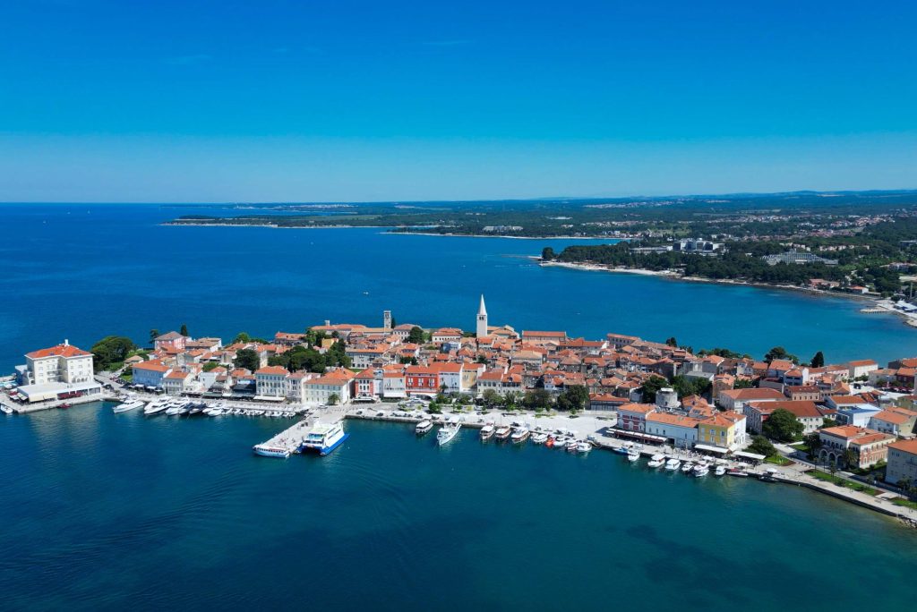 Cycling Tourism in Poreč: Explore with Bikademy Studies