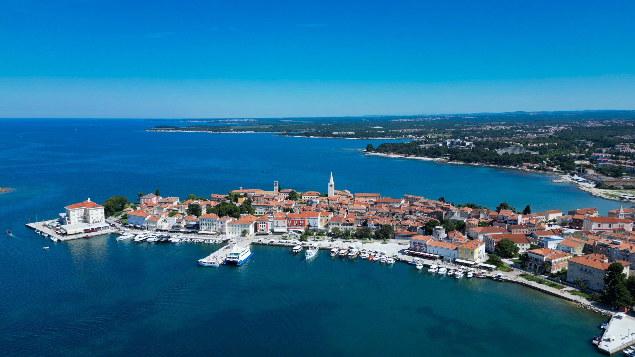 Cycling Tourism in Poreč: Explore with Bikademy Studies
