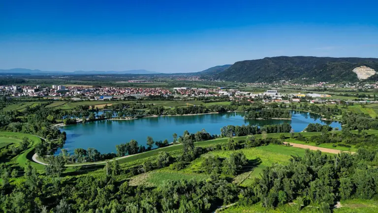 Zajarki Lake