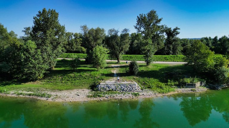Zajarki Lake